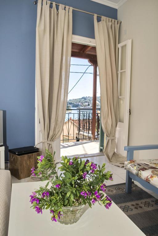 Апартаменты Paola'S Full Sea View House Гайос Экстерьер фото